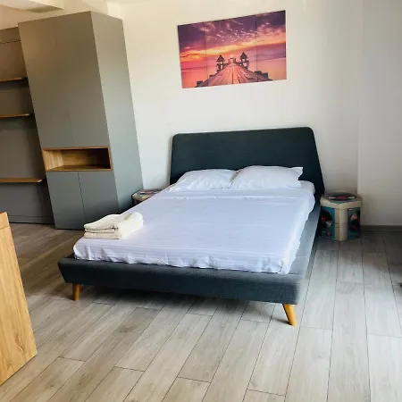 Dxn Luxury 2 Năvodari